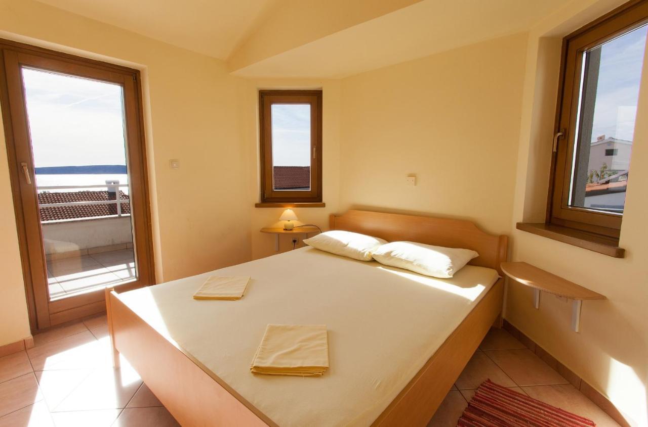 Apartman Vjekoslav Krk Town Exterior photo