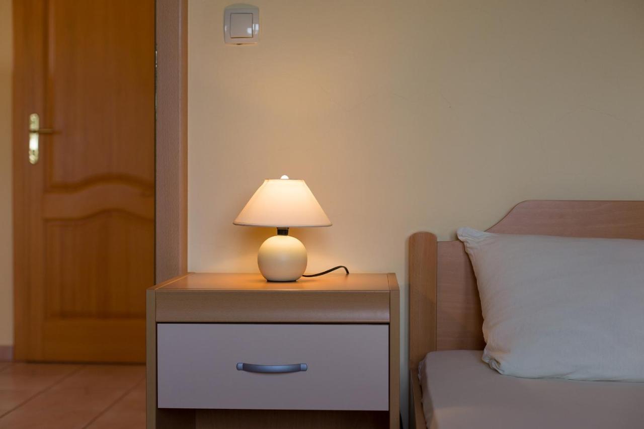 Apartman Vjekoslav Krk Town Exterior photo