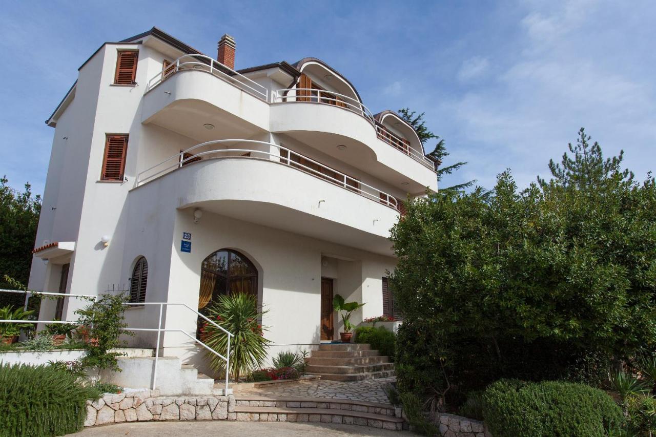 Apartman Vjekoslav Krk Town Exterior photo