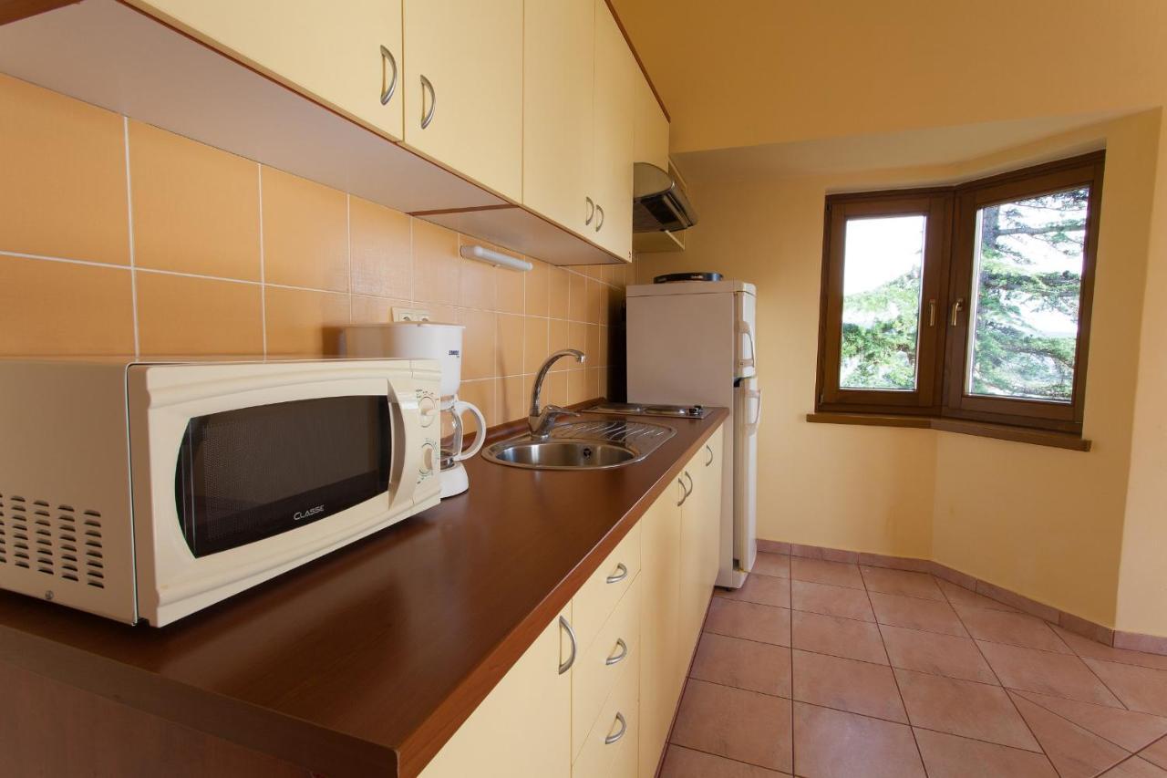 Apartman Vjekoslav Krk Town Exterior photo